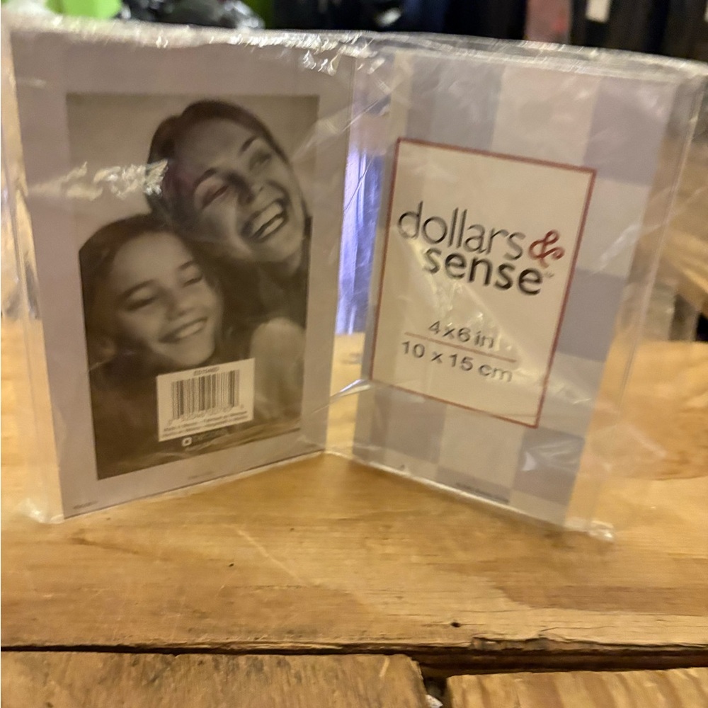 Dollars & Sense Photo Frame Set